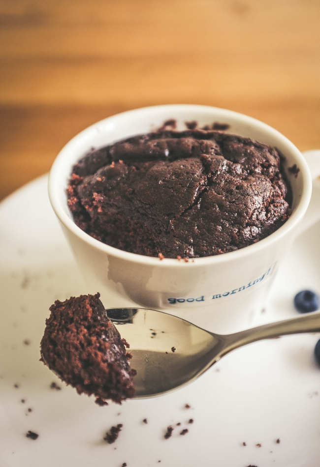 easy-keto-mug-cake-by-jasperdaywellness.com